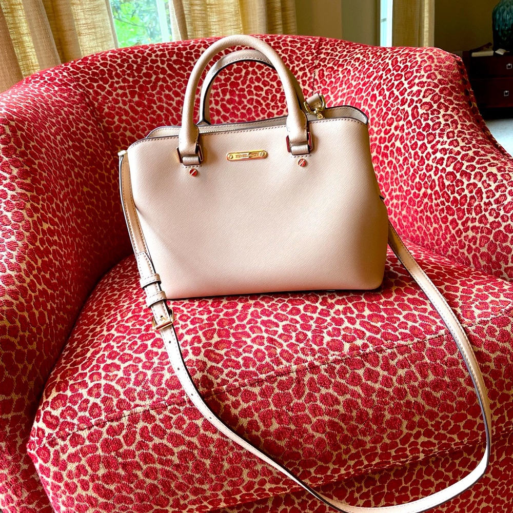 Beautiful and ladylike blush medium Savannah satchel by Michael Kors.